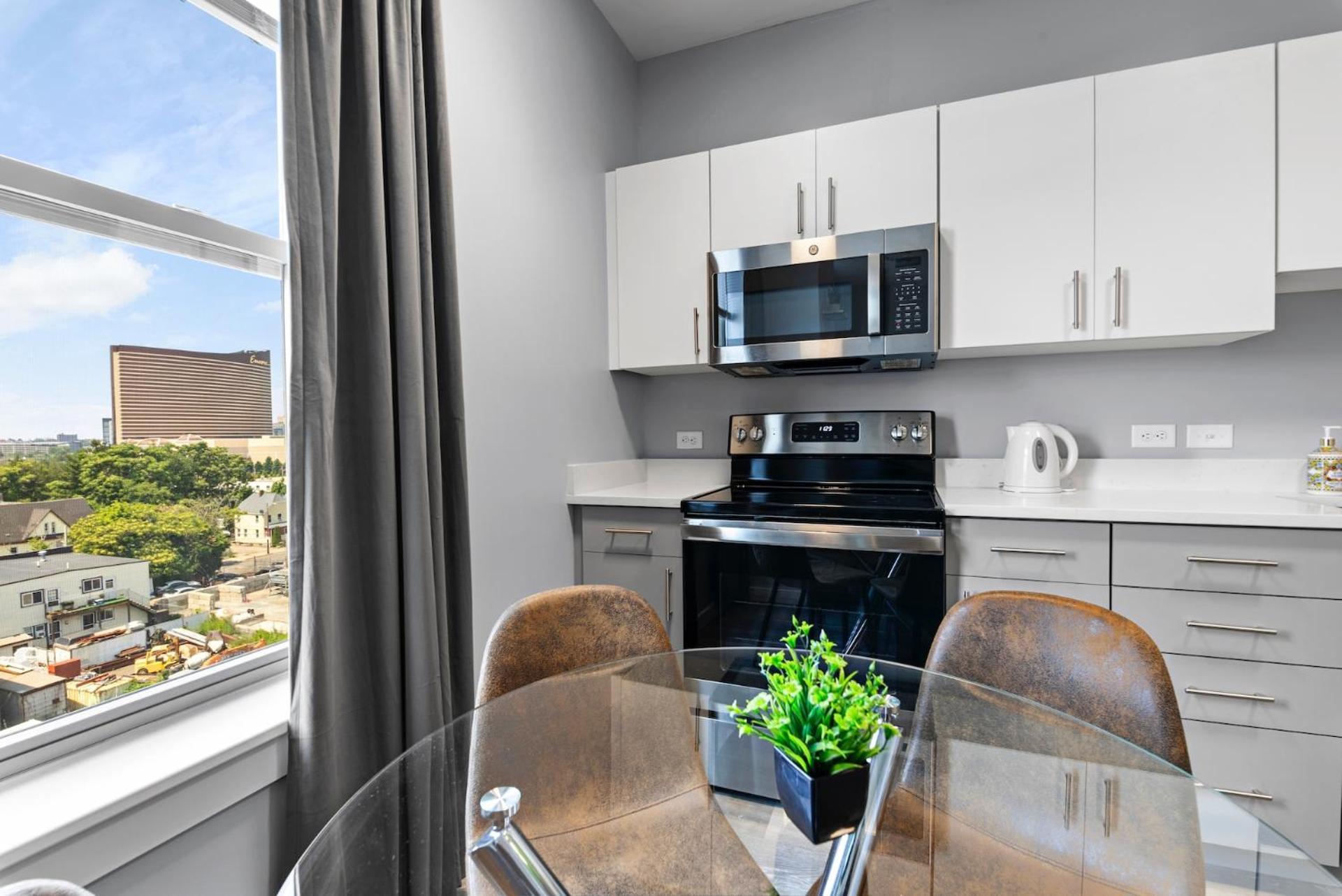 Furnished Apartments Near Encore Everett Rum bild