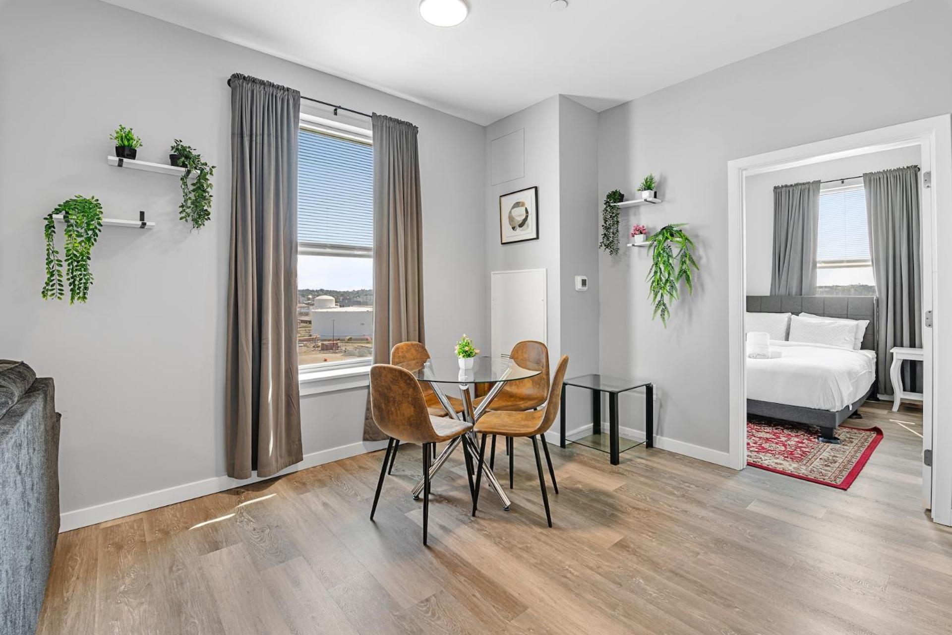 Furnished Apartments Near Encore Everett Rum bild