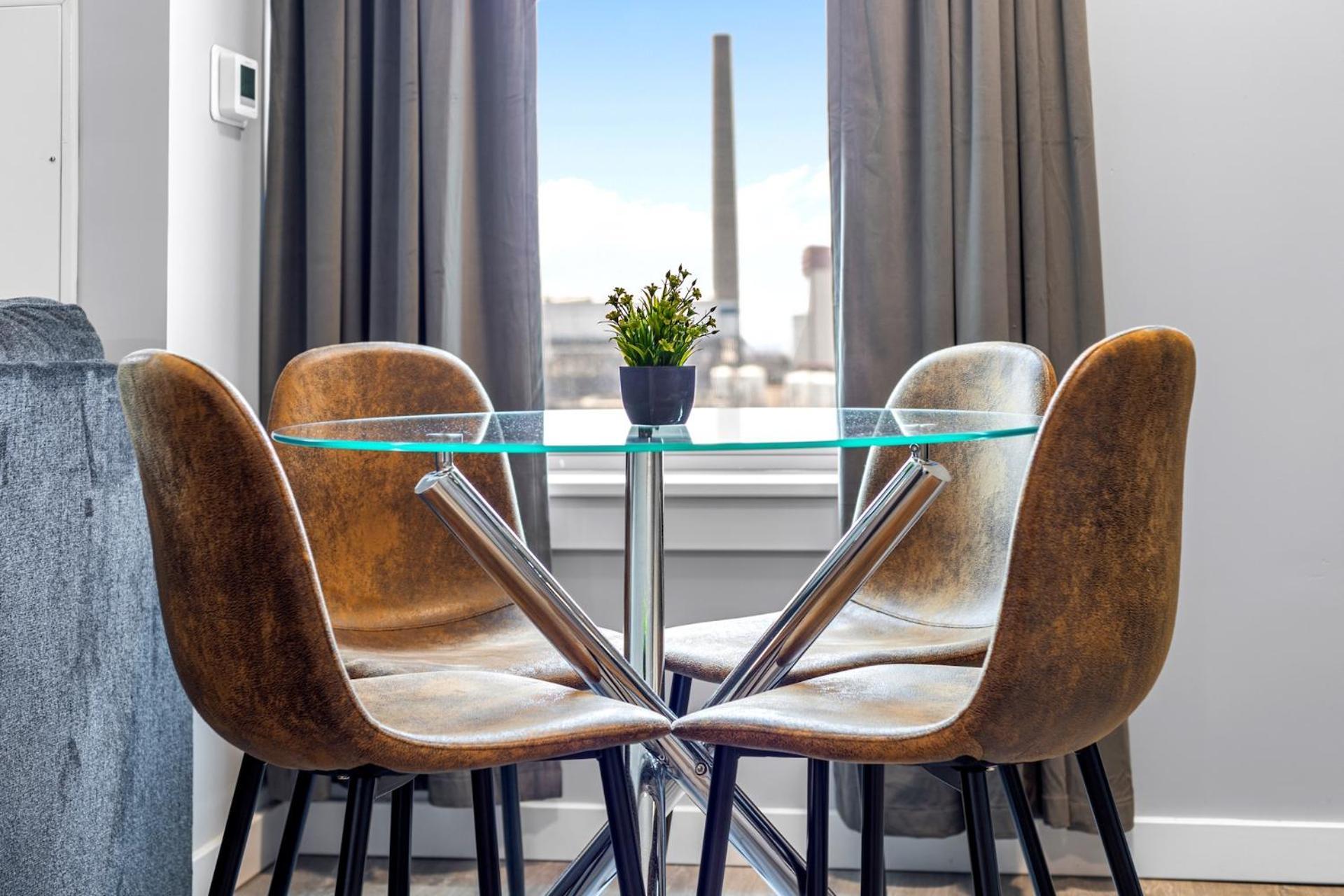 Furnished Apartments Near Encore Everett Rum bild