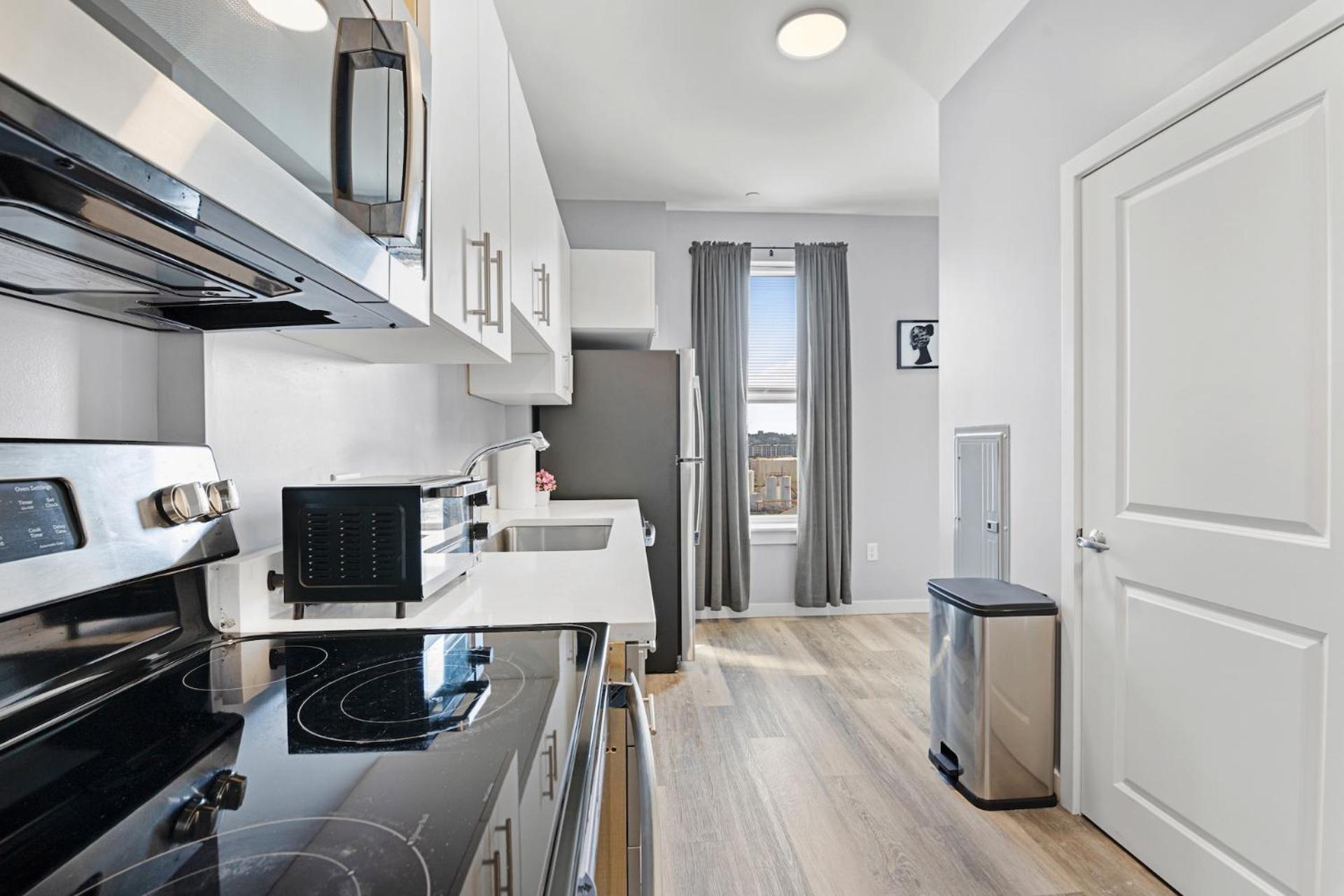 Furnished Apartments Near Encore Everett Rum bild